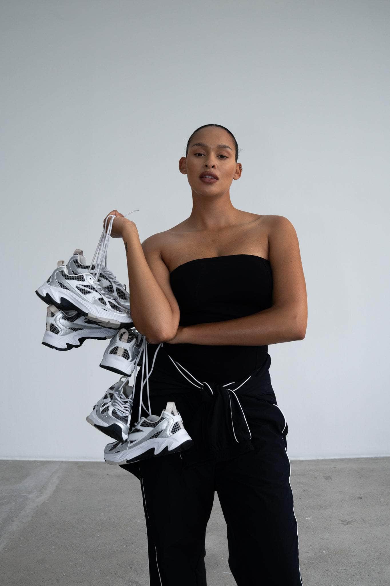 ARKK Essential Line Forma Runner | Silver Grey | Women Forma Runner